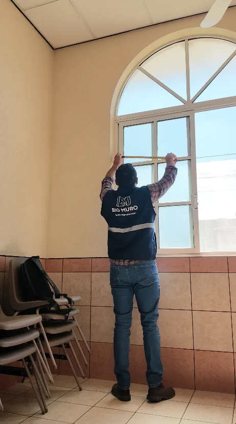 Mantenimiento correctivo en inmueble comercial — Big Muro Celaya